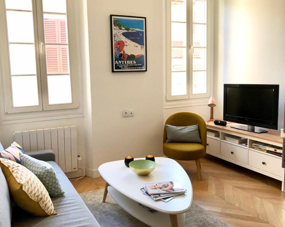 Charming And Modernly Designed 2 Bedroom - Old Town Antibes Exterior foto