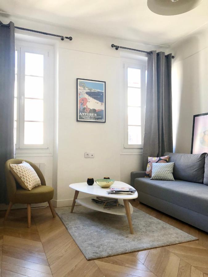 Charming And Modernly Designed 2 Bedroom - Old Town Antibes Exterior foto