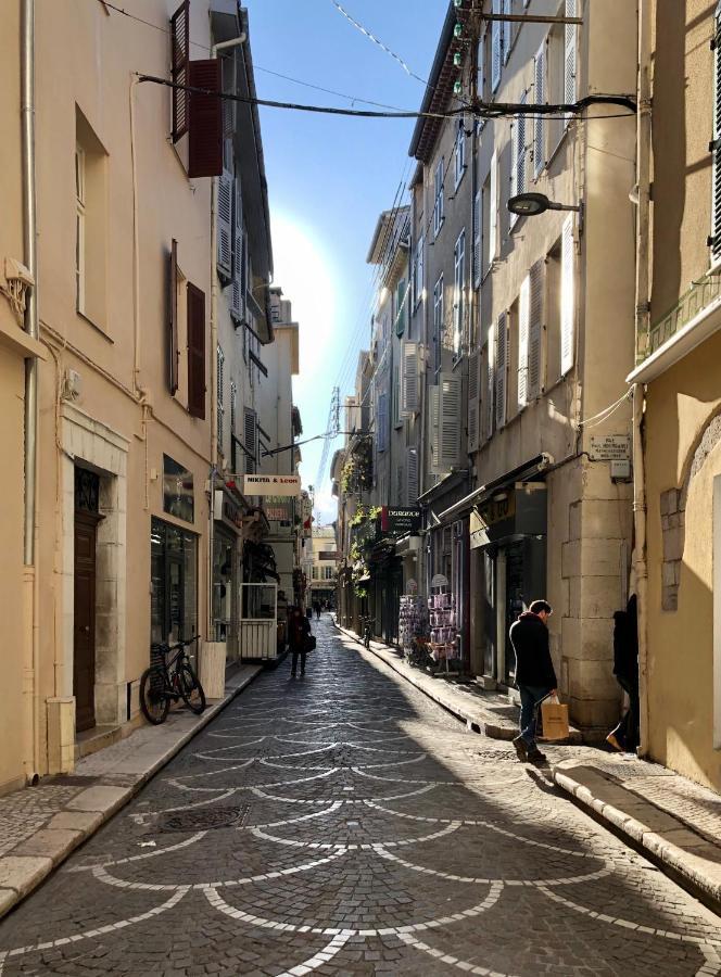 Charming And Modernly Designed 2 Bedroom - Old Town Antibes Exterior foto
